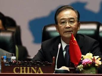 中国总理温家宝出席在万象举行的第九届亚欧峰会