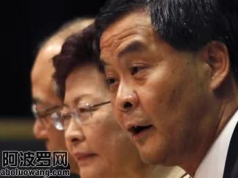 香港特首梁振英2012年9月8日在一次针对国民教育科问题的记者会上。