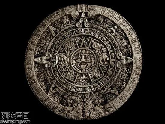 法国担心游人涌入封锁圣山:据称可躲避世界末日(组图)