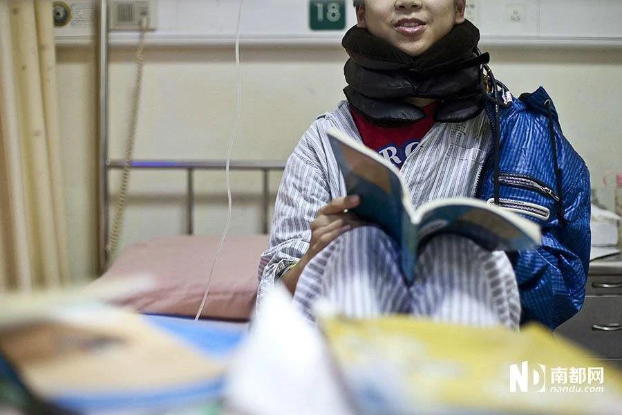 初中生爆粗口被老师连扇7记耳光致颈椎移位(组图)