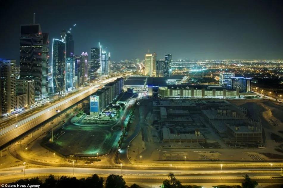 摄影师用延时摄影展示世界最大城市闪亮夜景(高清组图)