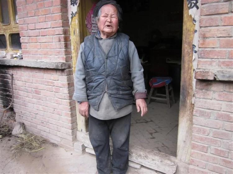 被遗忘的战争:那些挣扎在贫困线上的英雄们(高清组图)