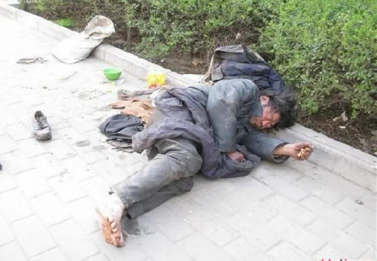 被遗忘的战争:那些挣扎在贫困线上的英雄们(高清组图)