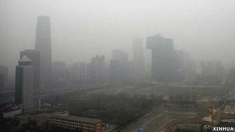 雾霾笼罩数十城