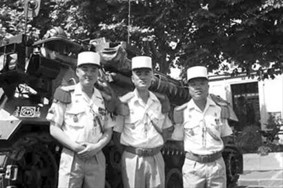 曾在法国外籍军团服役的中国籍士兵邹琭、马凯和胡亮（从左至右）