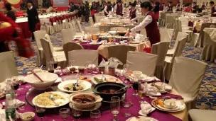中国某国企在五星级酒店豪华宴席残羹（新华社图片）