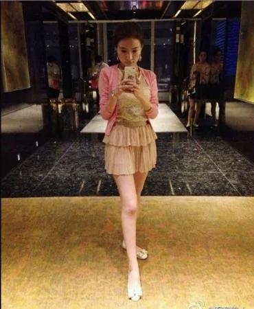郭美美奢华派对庆生图片