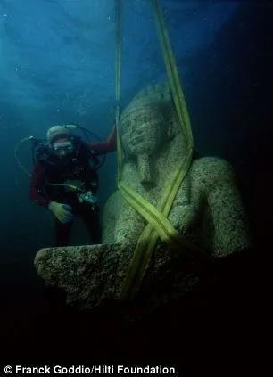 水下考古发现1500年前古埃及城市失落宝藏(组图)