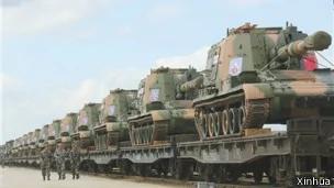 参加2013和平使命演习的中国装甲车