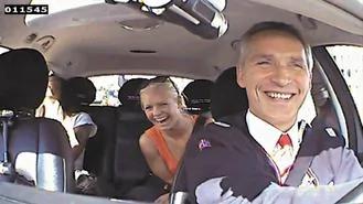 探民隐挪威总理跑去开计程车