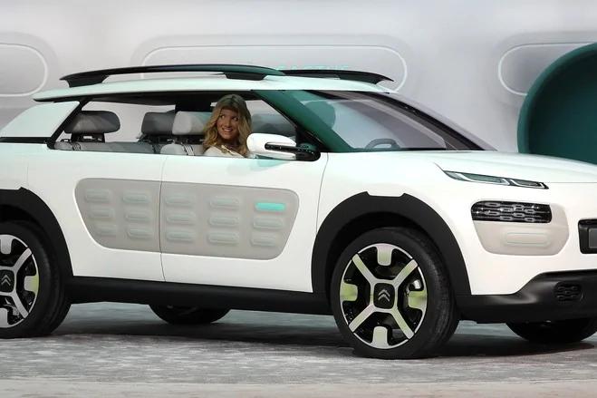 雪铁龙Cactus概念车预示了该公司新的经济型汽车阵容。