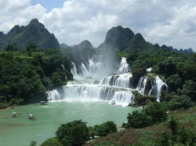 最完整的中國旅行點，山水湖泊都包含了