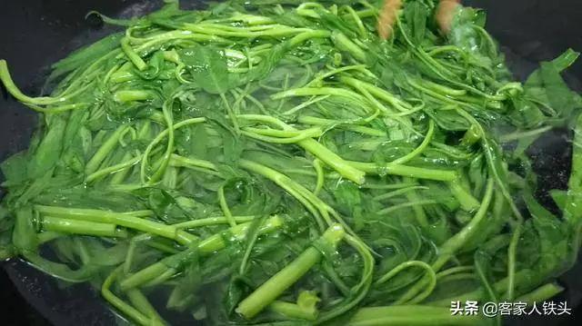 空心菜一個獨特的吃法 你試過嗎?出鍋翠綠又美味 比吃肉還香 6 20190412024336193