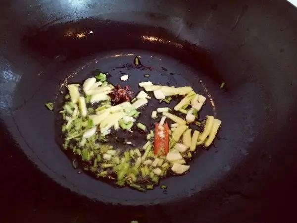 別在單純的燉紅燒牛肉 教你新的做法 外酥里嫩 滿屋子飄香! 13 20190523030552717