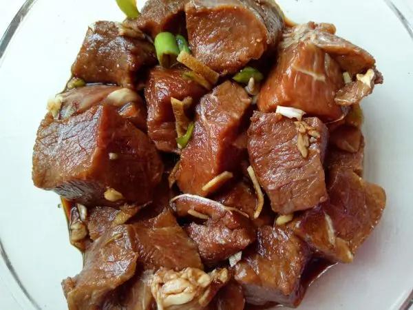 別在單純的燉紅燒牛肉 教你新的做法 外酥里嫩 滿屋子飄香! 10 20190523030552968