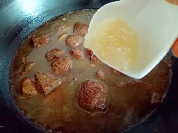別在單純的燉紅燒牛肉 教你新的做法 外酥里嫩 滿屋子飄香! 17 20190523030554648