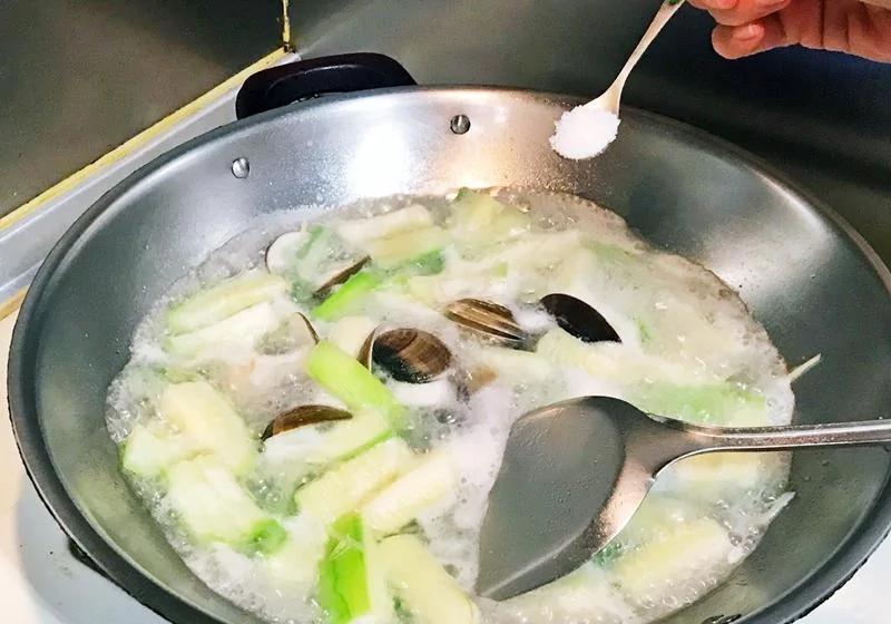 想做出鮮甜的蛤蜊絲瓜 不能用「煮」的! 5 20190623022410641