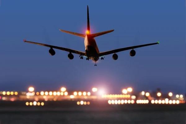 東航空難生還者驚險歷程--美國空軍救了我們! 7 20191028064639952