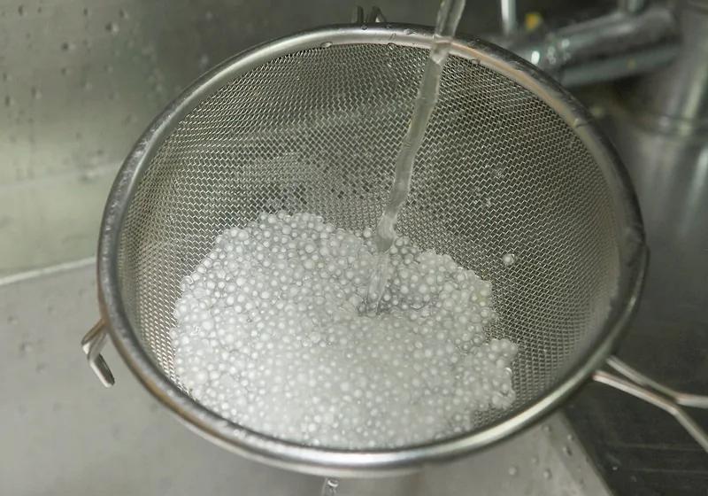 不黏糊、不軟爛!3 步驟煮出顆顆分明的西米露 4 20191030040101970