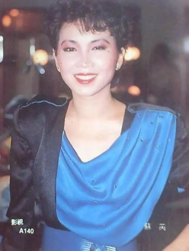 歌后潘越云:17岁父母双亡 被丈夫索赔800万 如今被人遗忘