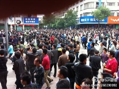 浙江湖州織里政府加稅引發抗議示威，大規模騷亂（更多圖片）