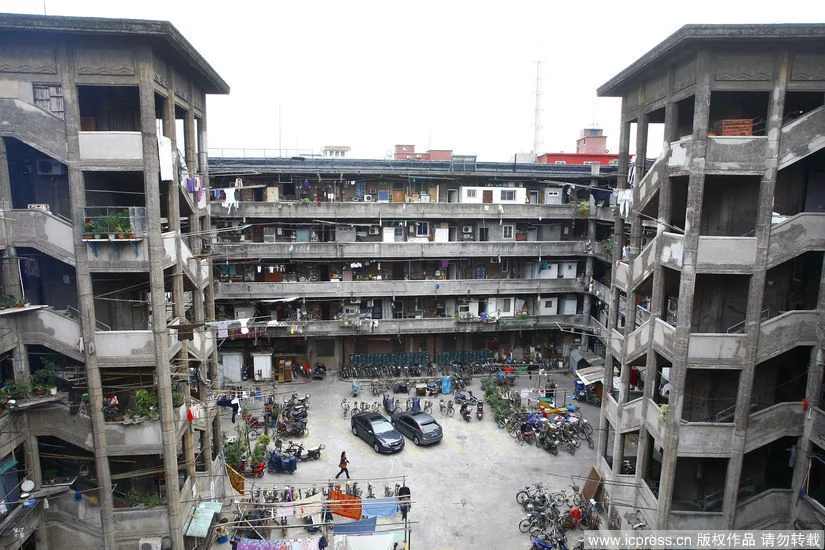 隆昌公寓：探訪繁華大上海中真實版「豬籠寨」（高清組圖）