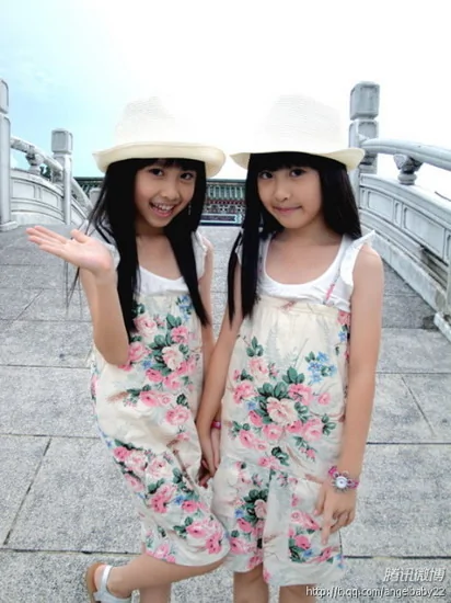 台湾超人气双胞胎小姐妹最新照曝光：长大依然动人(组图)