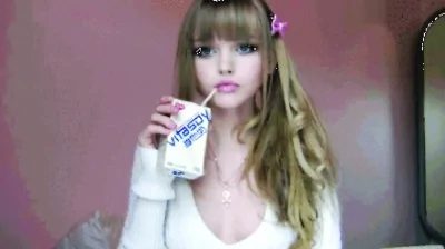 「美版奶茶MM」微博爆紅網友讚嘆好似芭比娃娃