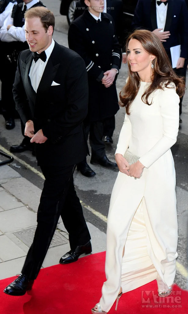 凱特王妃與威廉王子倫敦現身 黑白配優雅登對(高清組圖)