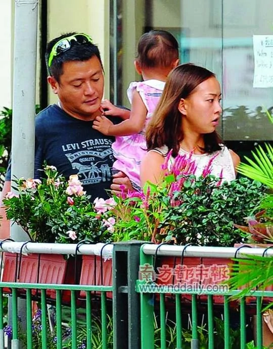 44歲魏駿傑陷中年危機無力養家 當街被嫩妻痛罵(圖)