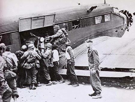 纳粹闪击战为何成功：希特勒的精锐伞兵