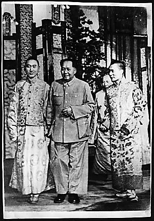 毛泽东统治西藏   为啥放十九岁的达赖逃走?