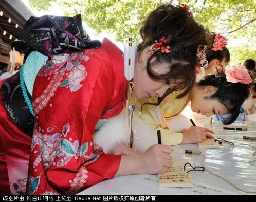 过“成人节”看日本少女一生最迷人的时刻