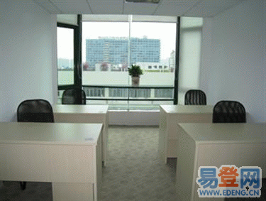 香港甲级写字楼4-5人靠窗办公室(上水广场)1
