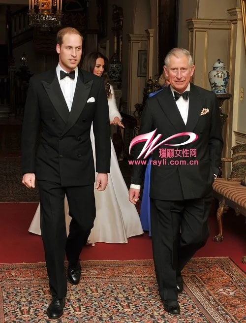 4.	婚后的派对，查尔斯王子殿下及威廉王子殿下选择了Gieves & Hawkes为他们量身订制的传统英式豪华晚礼服。