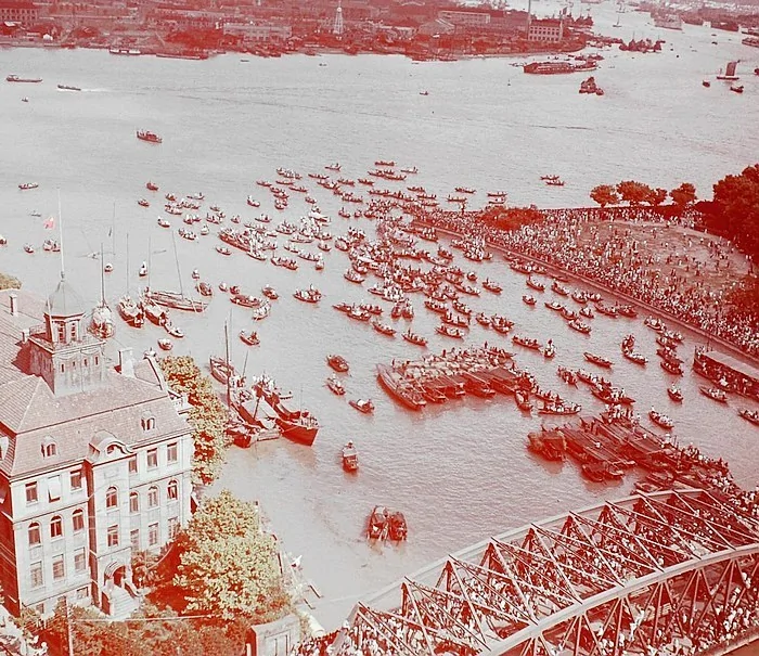 1948年上海端午节赛龙舟