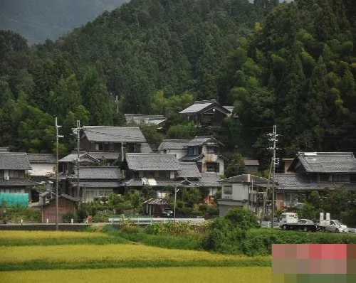 讓人大跌破眼鏡的日本農村房子