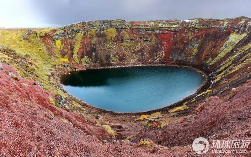走进世界上美得令人窒息的火山湖