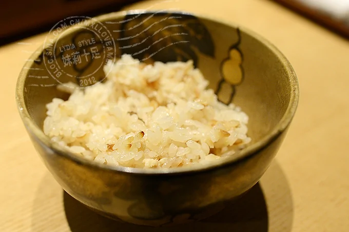 数一数日本人吃一顿饭要用多少碗
