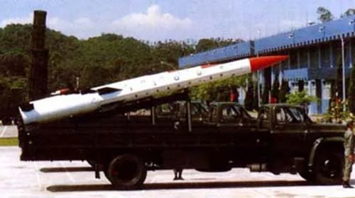 台湾自行发展的天弓2远程防空导弹