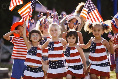 独立日的美国人 看根深蒂固的爱国精神