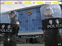 中共政府为北京奥运加强安保