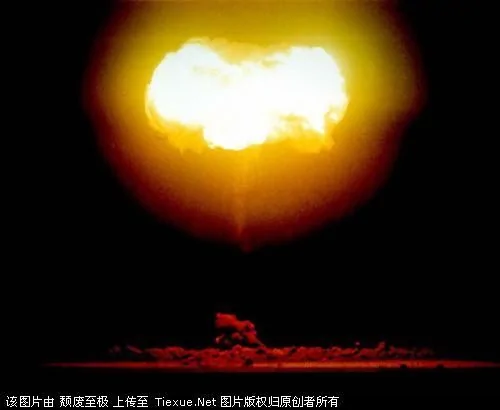耀眼的死神——中子弹爆炸的震撼场面 