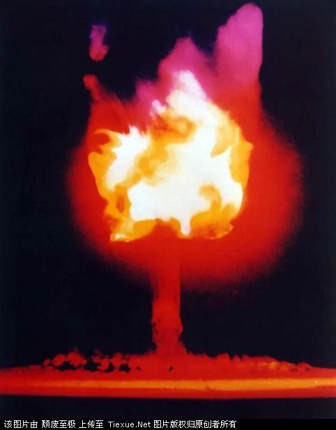 耀眼的死神——中子弹爆炸的震撼场面 