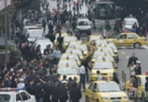 廣州萬輛計程車集體罷運!