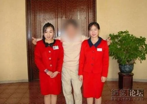 實拍：中國餐廳里「陪客」的朝鮮美女（組圖）
