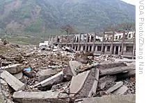 5.12地震央倒塌的北川中學廢墟