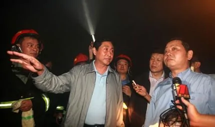 深圳一歌舞厅发生特大火灾 目前已43人死亡