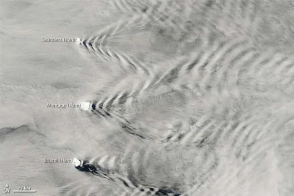 美宇航局卫星拍下海岛移动奇异景观(图)