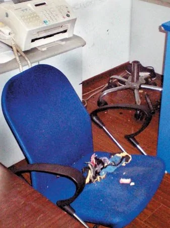 办公室旋转气压椅爆炸 女白领臀部受伤(图)